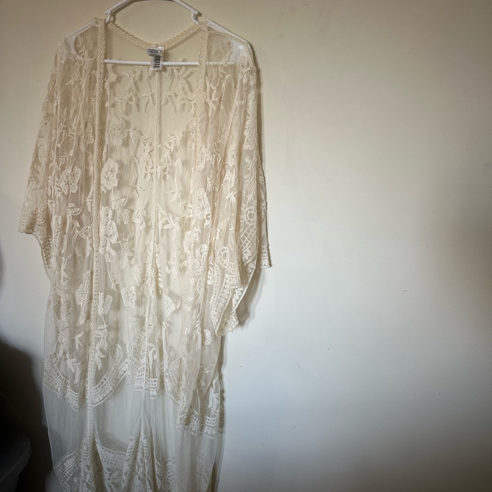 Time and Tru Cream Floral Lace Kimono Duster Cardigan